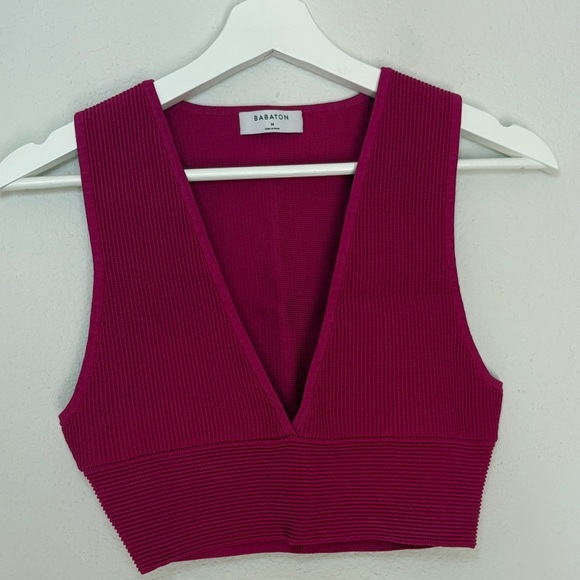 Aritzia Tops - NEW Aritzia Babaton Fuchsia Pink Sculp Ribbed V-Neck Crop Tank Top medium